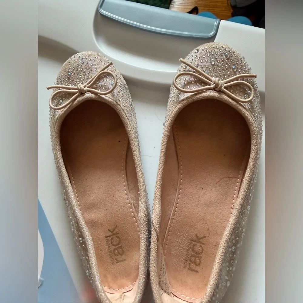 Nordstrom Rack Girls Rose Gold Sparkly Flats Size 13